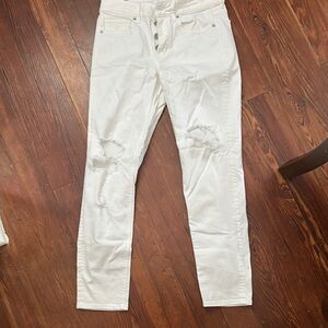 American Eagle white super stretched jeans